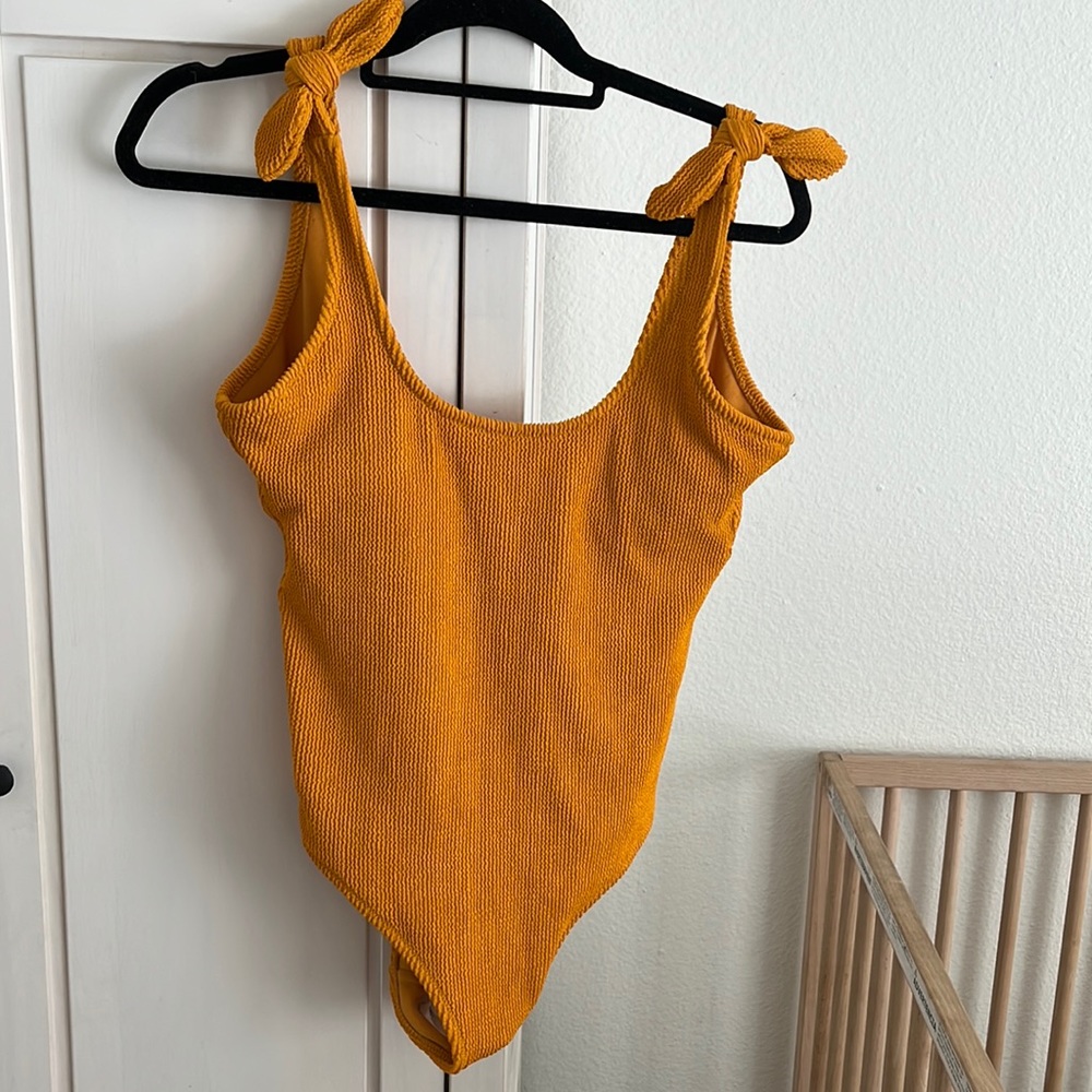 Kona Sol | Textured Pucker Yellow One Piece Tie Strap Bathing Scoopback